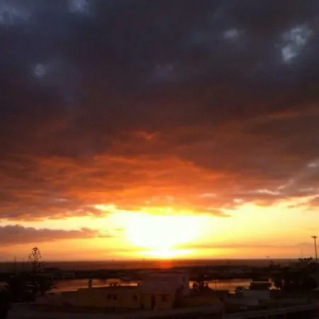 Sol Y Playa Los Cristianos * 洛斯克里斯蒂亚诺斯